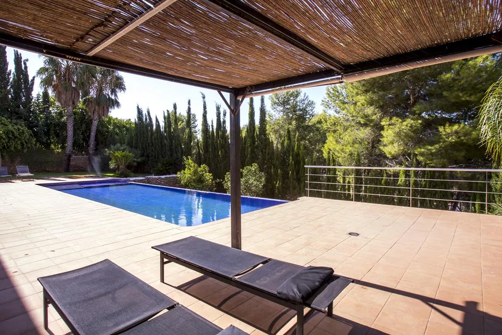 Villa con 4 dormitorios, vistas al Montgó y muy bien ubicada, en Jávea