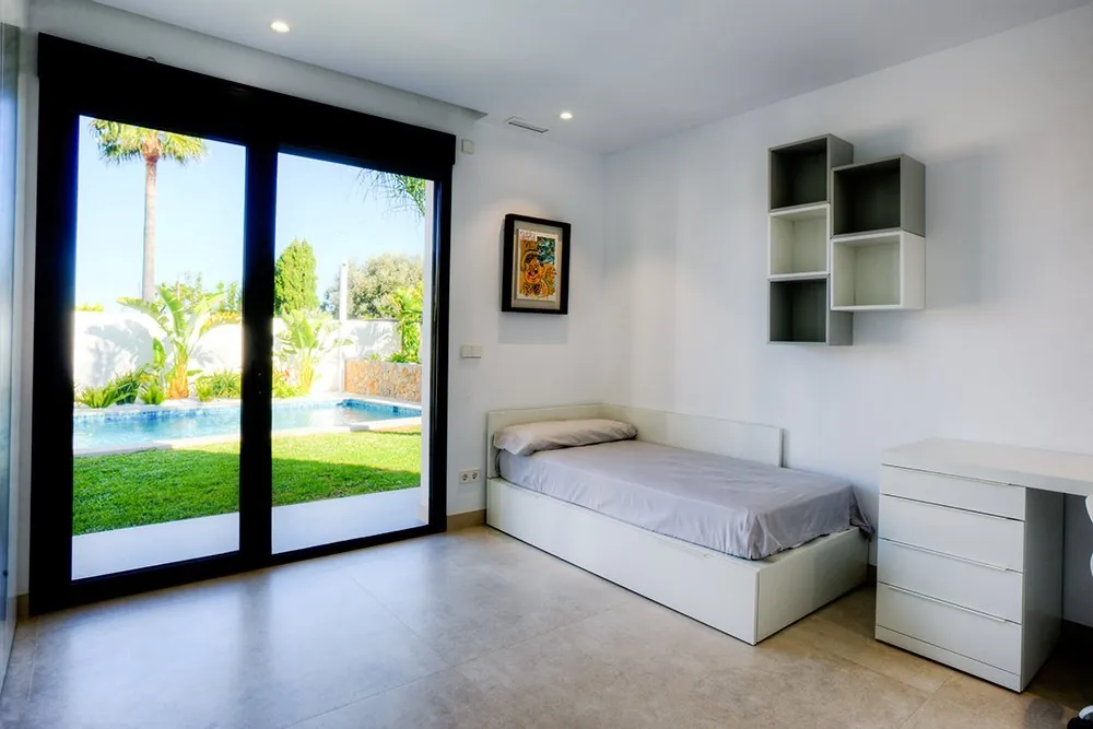 Villa moderna de obra nueva en Dénia
