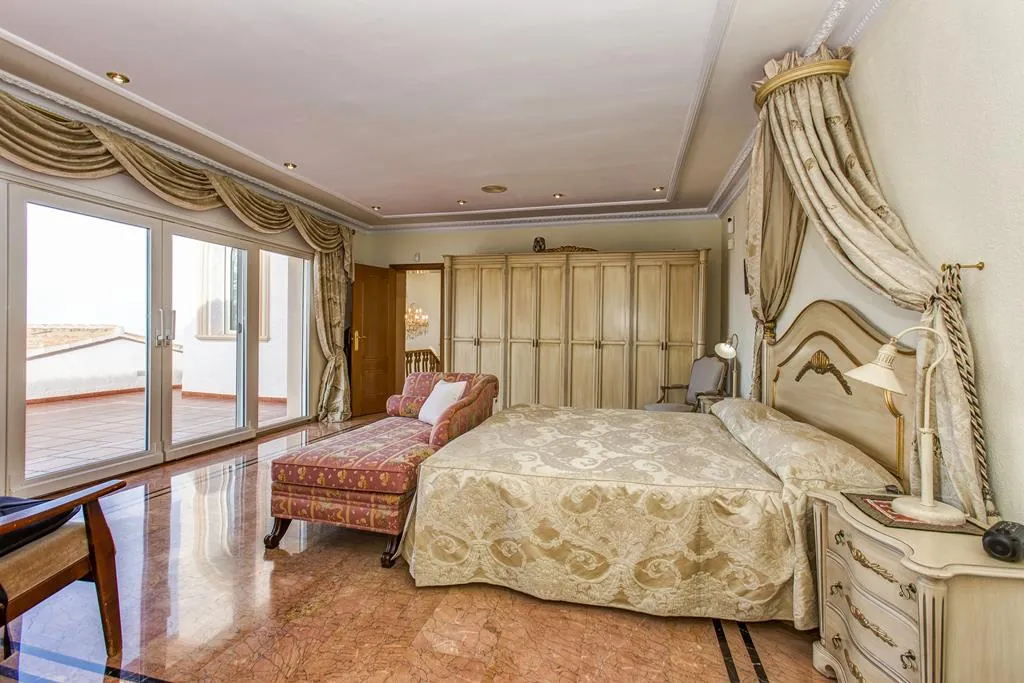 Villa con vistas al mar y al castillo, Dénia