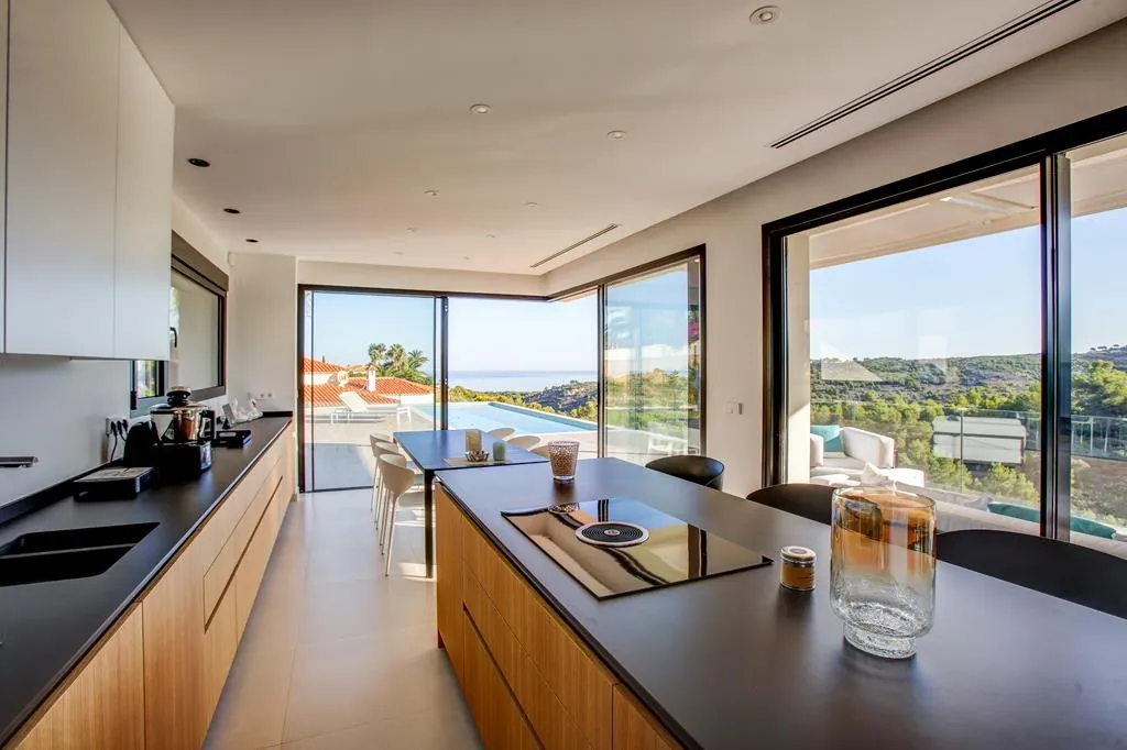 Newly built modern villa in Dénia