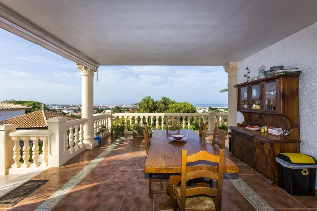 Villa con vistas al mar y al castillo, Dénia