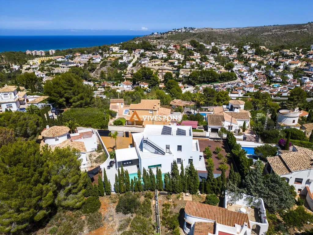 Villa moderna a solo 2,5 km de la Marineta Cassiana, Dénia
