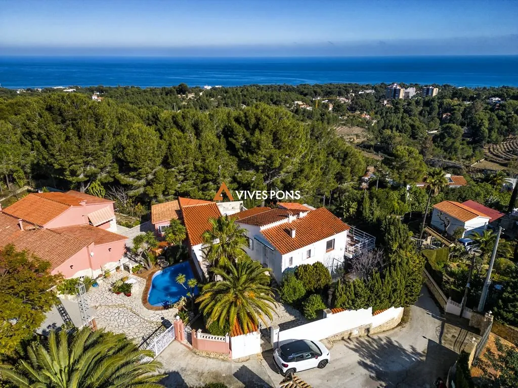 Villa a 1,5 km de Las Rotas, Dénia
