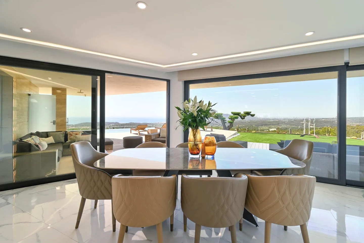 Venta. Chalet/Villa en Altea
