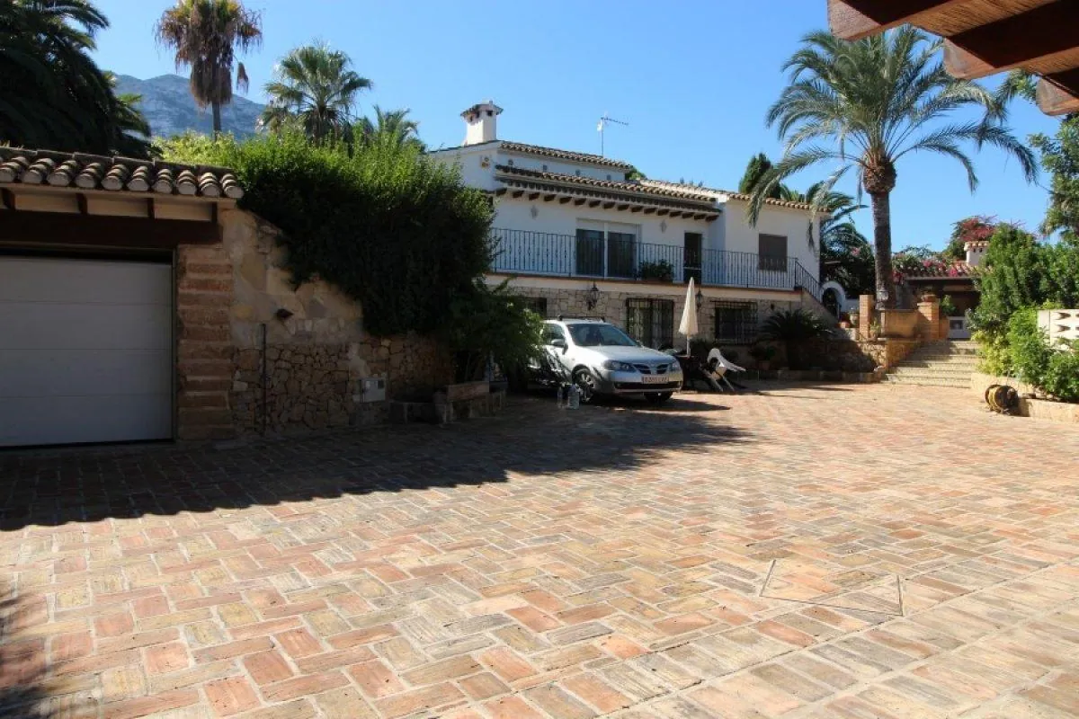 Villa / Chalet en venta en Dénia