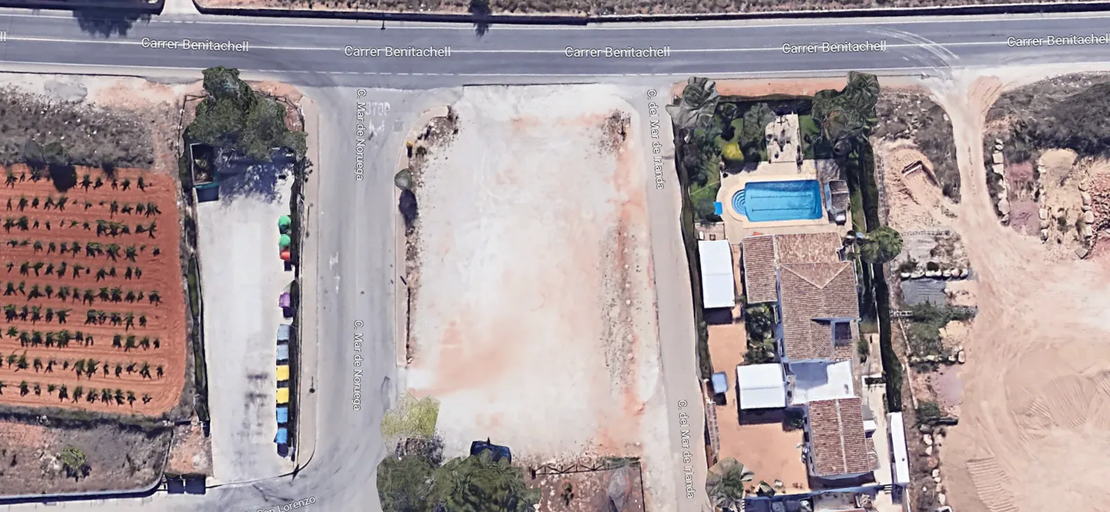 Excelente Parcela Comercial a al Venta en Carretera de Benitachel - Javea