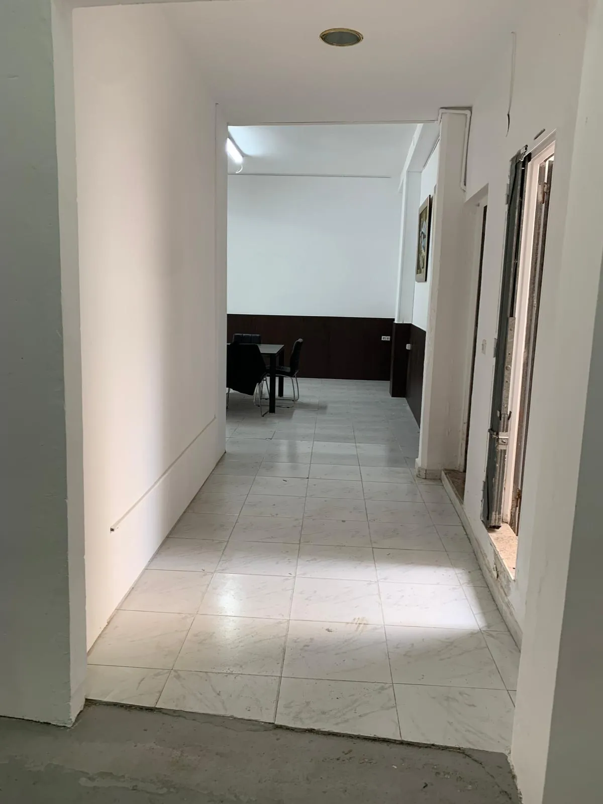 Local comercial en el centro de Dénia – Ideal para tu negocio