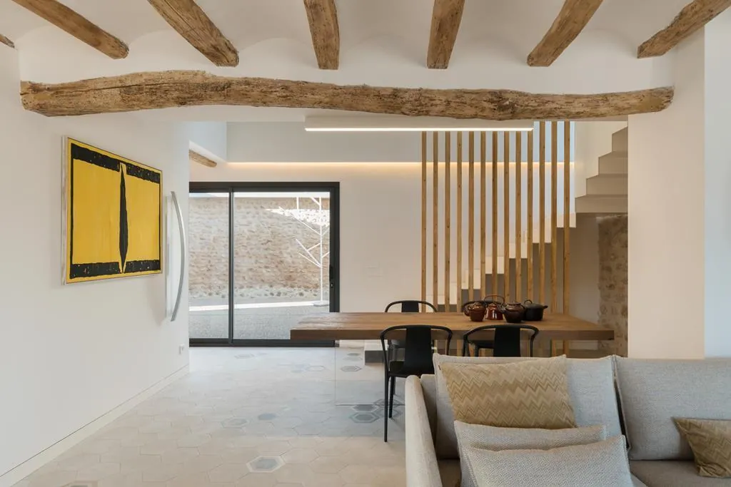 Finca completely renovated by Vives Pons in Xeresa