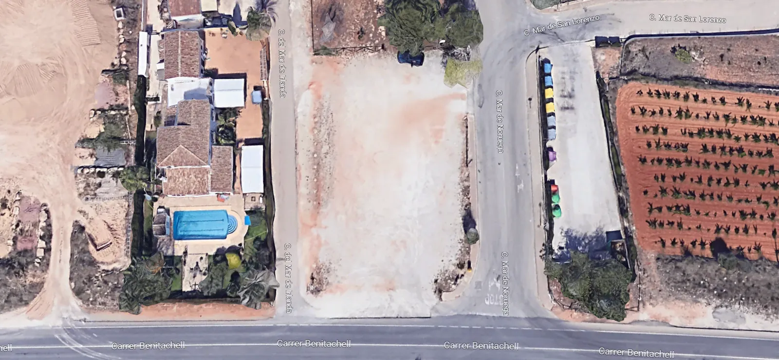 Excelente Parcela Comercial a al Venta en Carretera de Benitachel - Javea