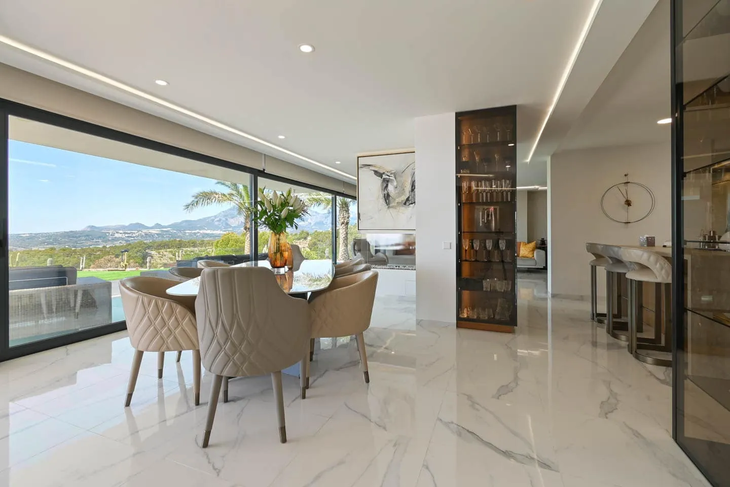 Venta. Chalet/Villa en Altea