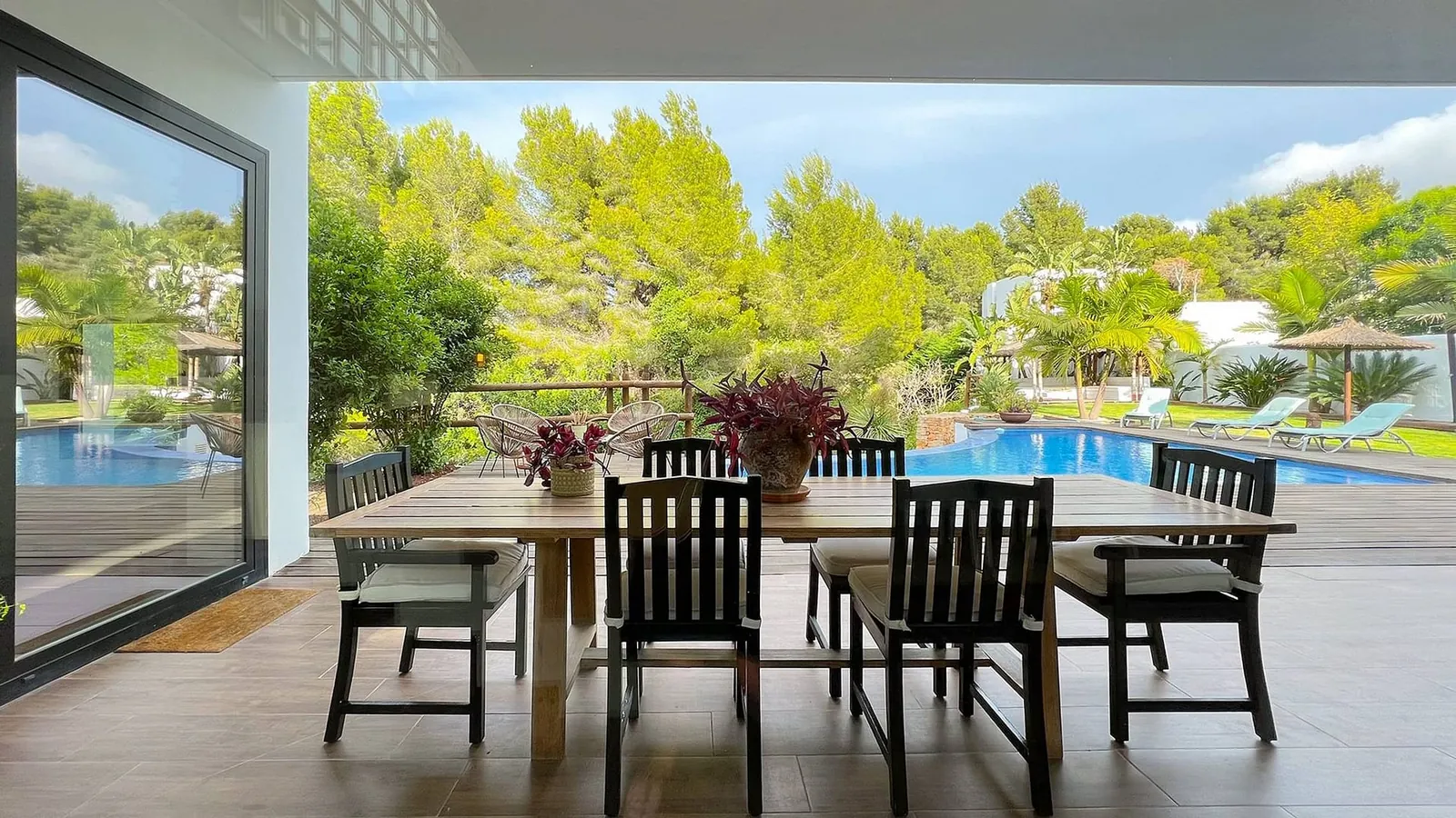 Venta. Chalet/Villa en Denia
