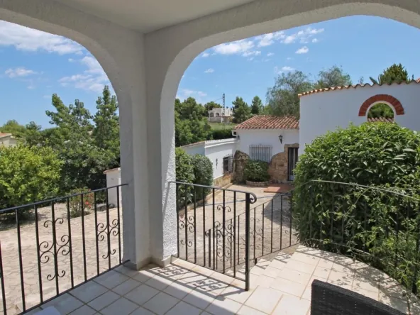 Villa con apartamento independiente y vistas al Montgó, Dénia
