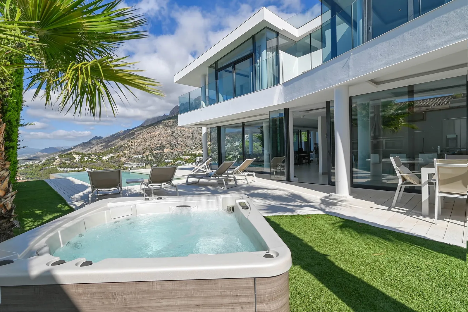 Venta. Chalet/Villa en Altea