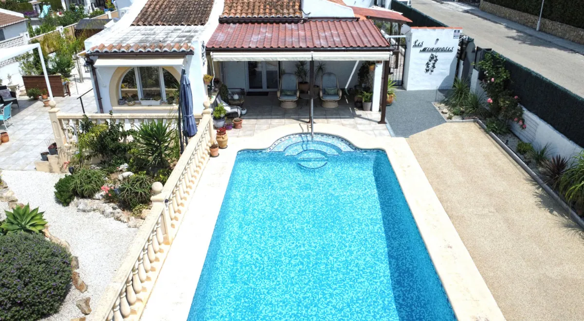 Venta. Chalet/Villa en Jávea