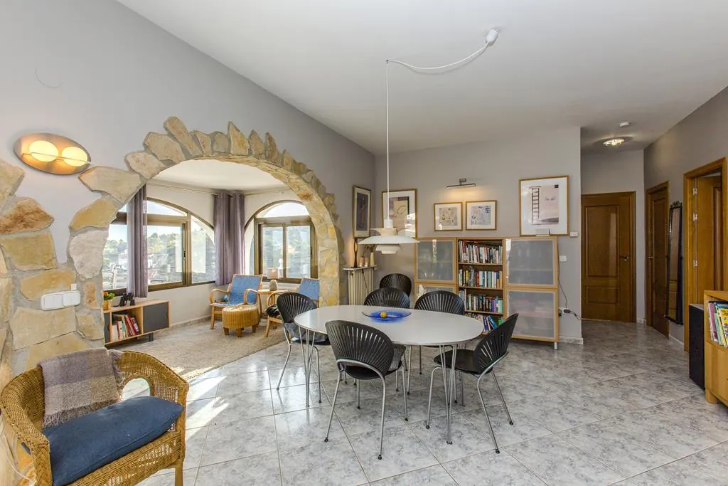 Villa con vistas al mar y en una sola planta en zona Florida, Dénia