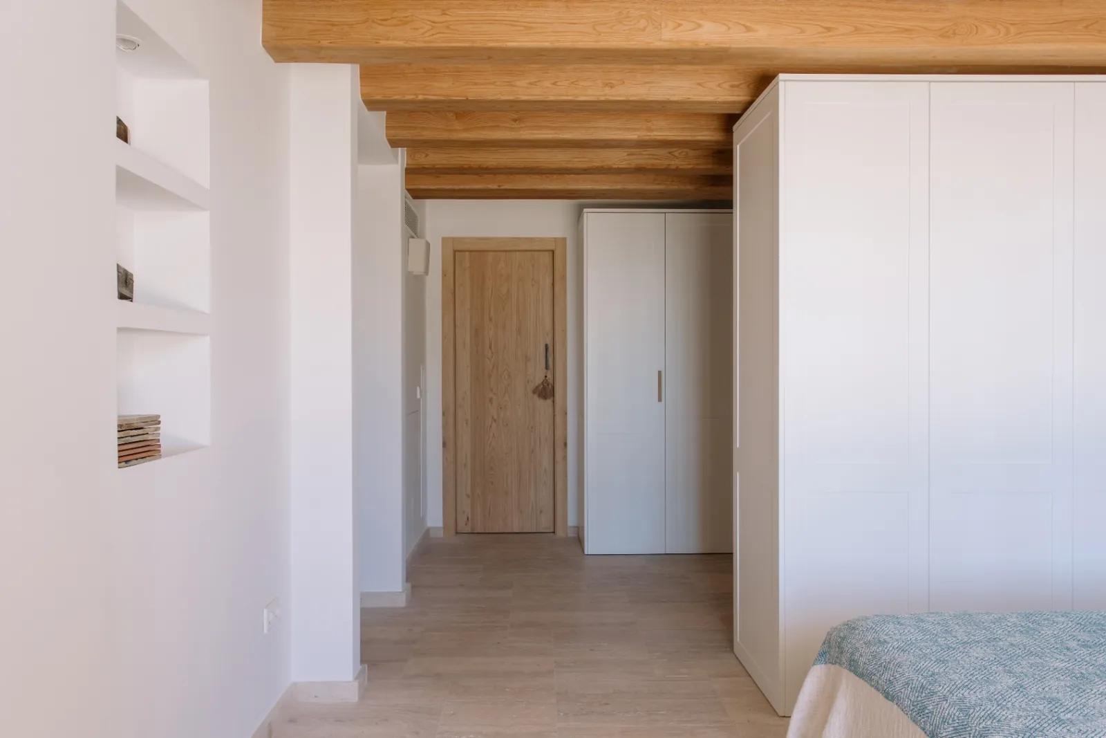 Villa en primera línea de mar renovada integralmente