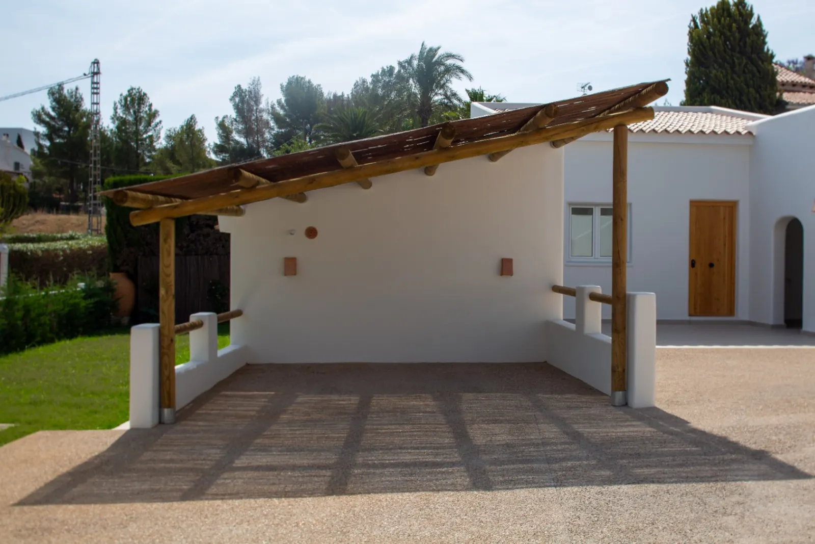 Villa con apartamento independiente, reforma integral, a 1,5 km de la Marineta Cassiana, Dénia