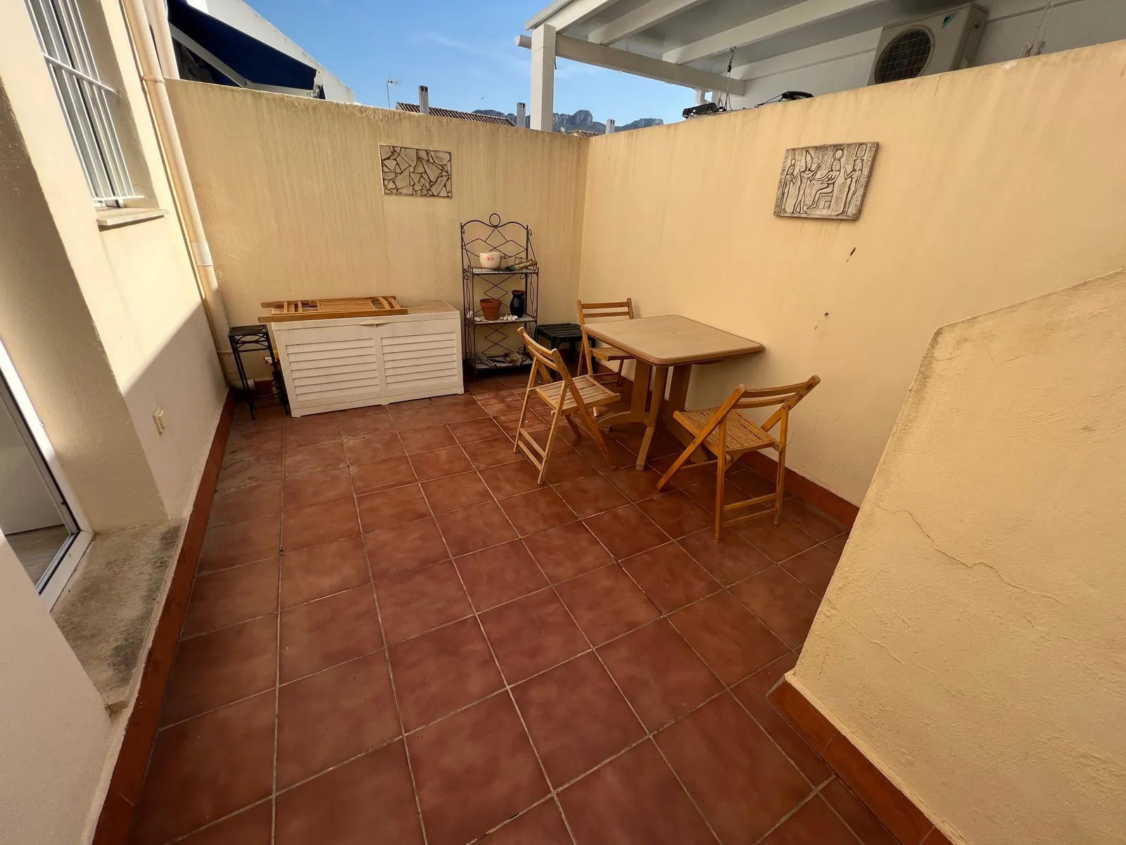 Adosado a 500m de la Playa, con estudio Independiente