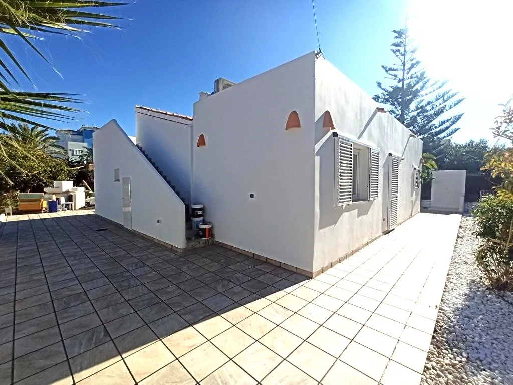 Villa en venta en Denia