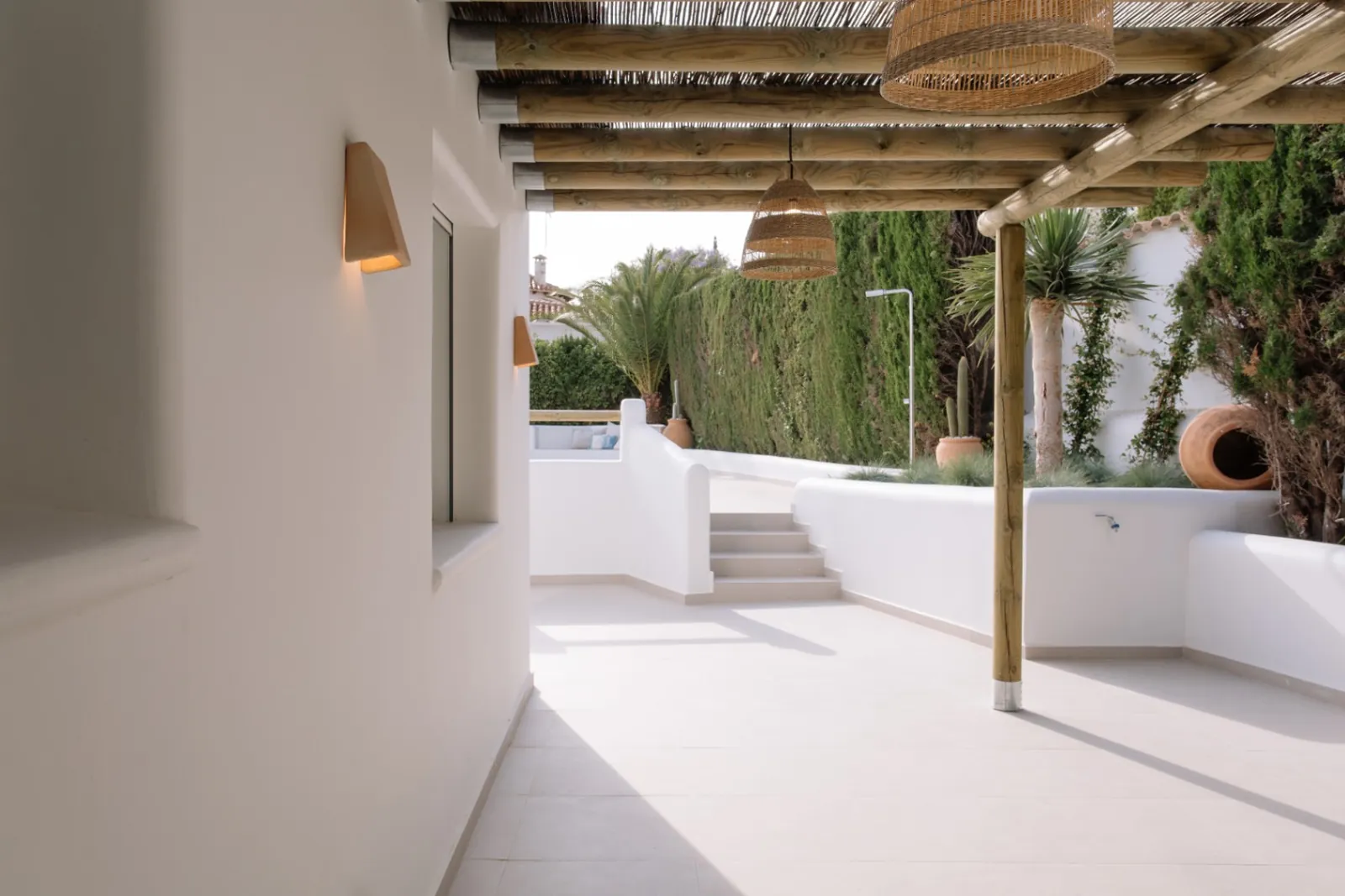 Villa con apartamento independiente, reforma integral, a 1,5 km de la Marineta Cassiana, Dénia