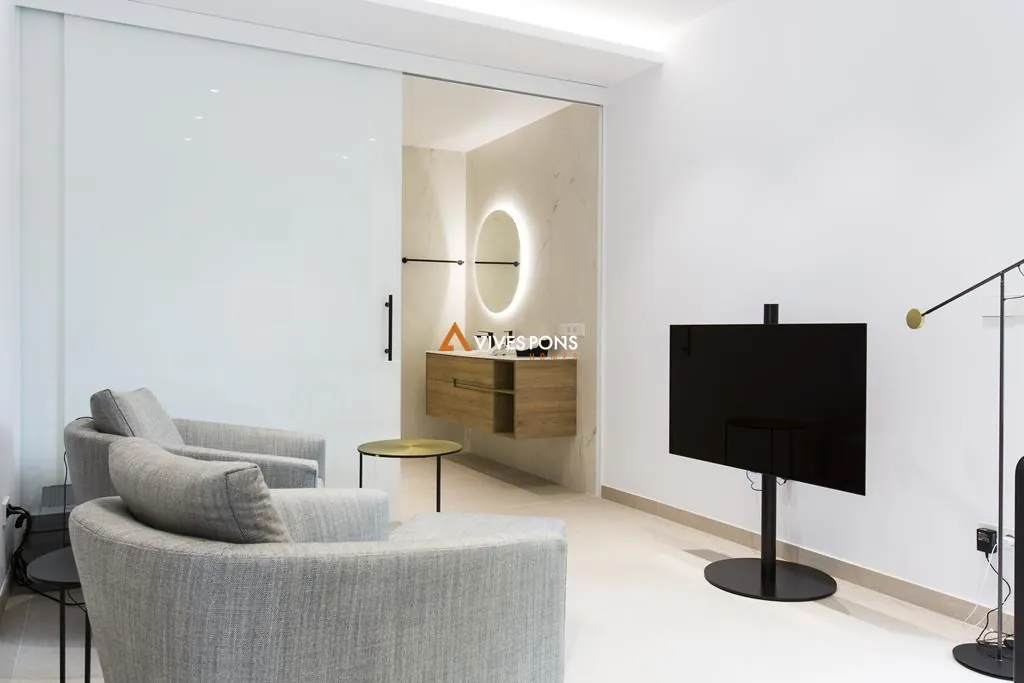 Modern villa with views in Dénia
