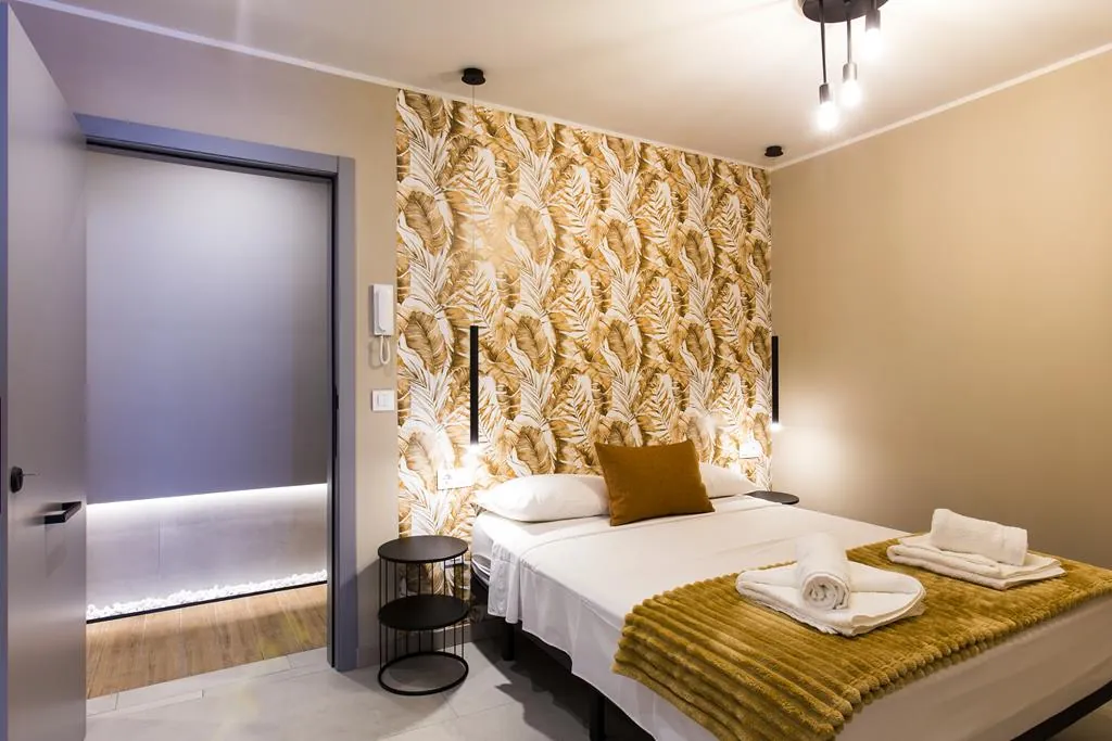 Reforma integral compuesta por cinco apartamentos y con licencia de alquiler turístico, Dénia centro