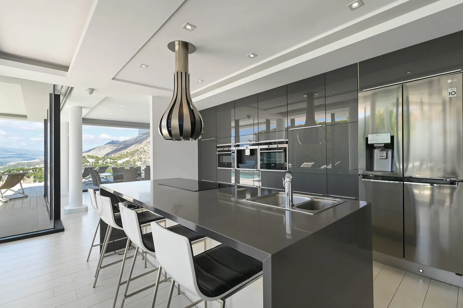 Venta. Chalet/Villa en Altea