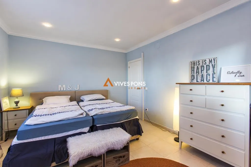 Villa con vistas abiertas al mar y muy soleada, Dénia