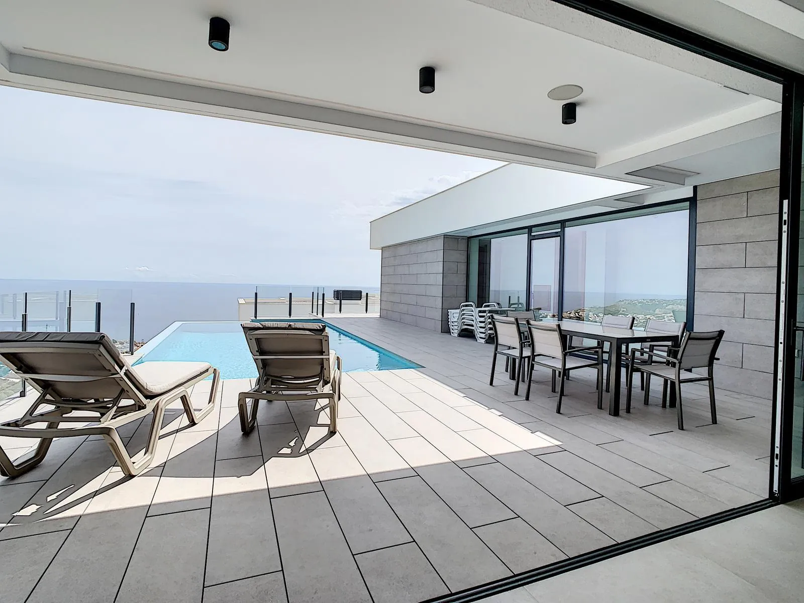 Villa Albor - Villa Mediterránea de Lujo en Cumbres del Sol