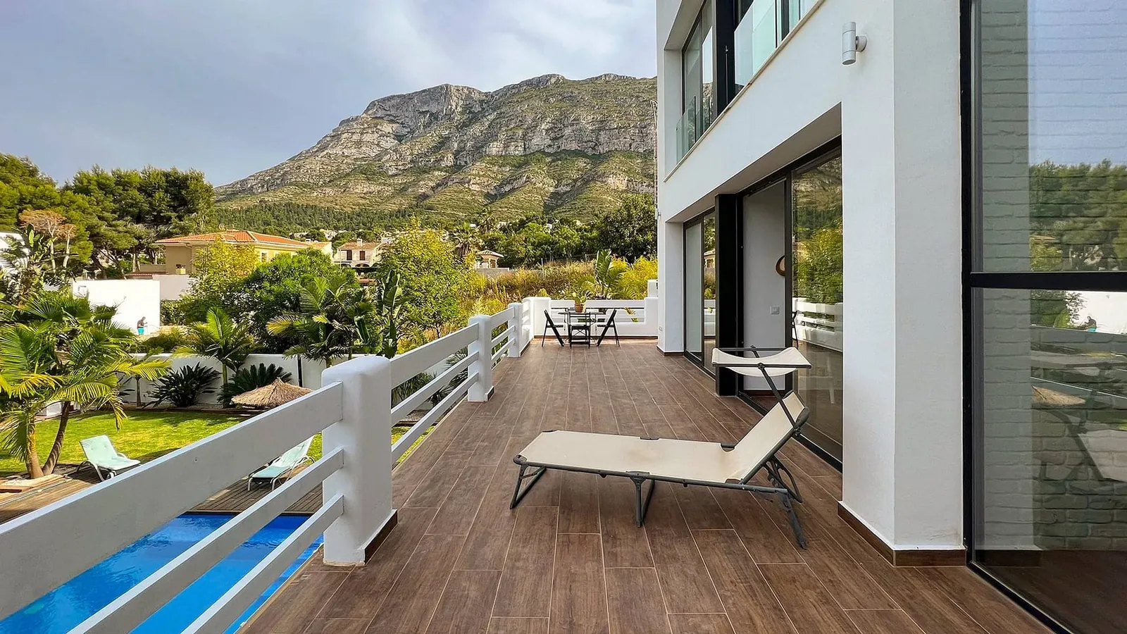 Venta. Chalet/Villa en Denia