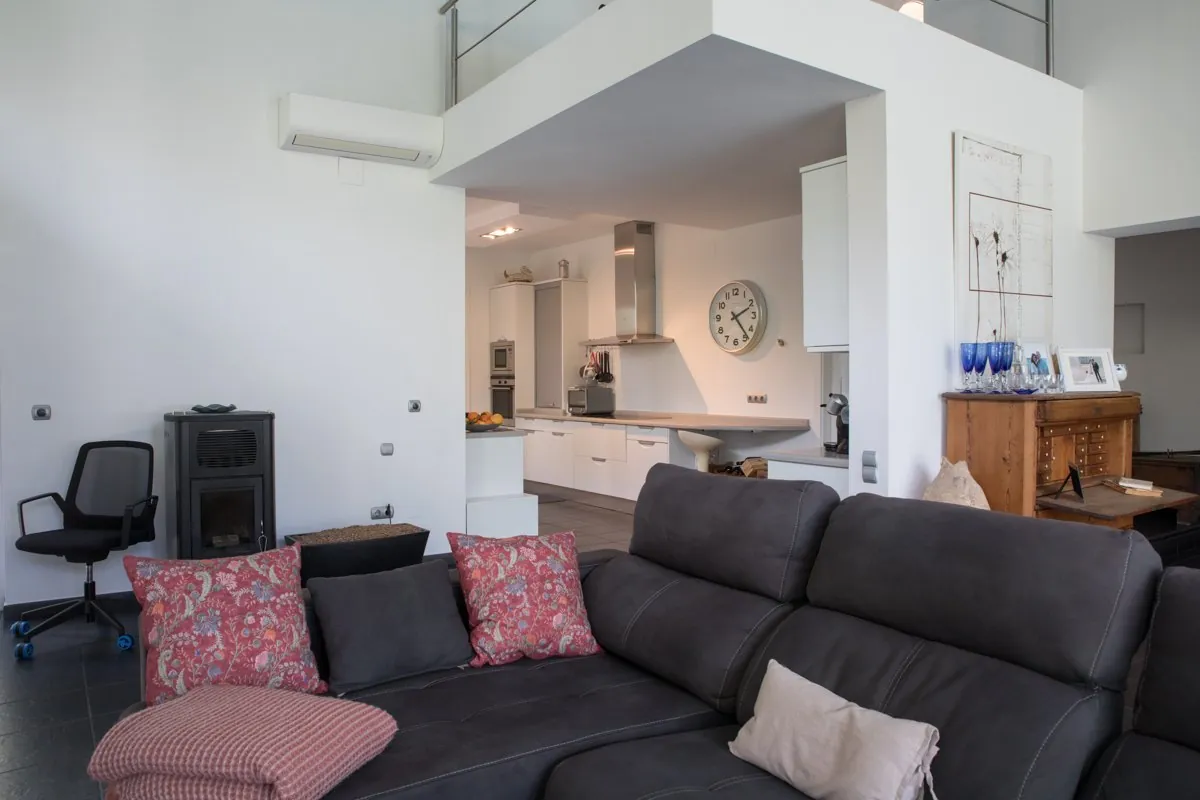 Villa moderna en la Urbanización La Sella