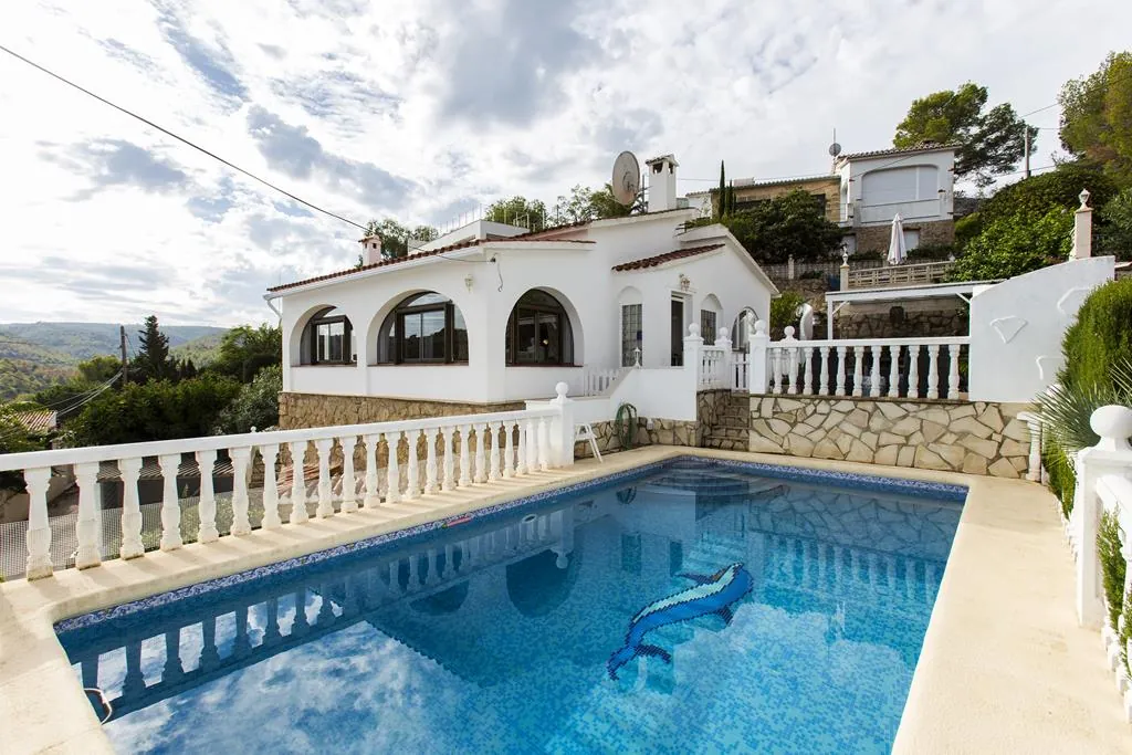 Villa con vistas al mar y en una sola planta en zona Florida, Dénia