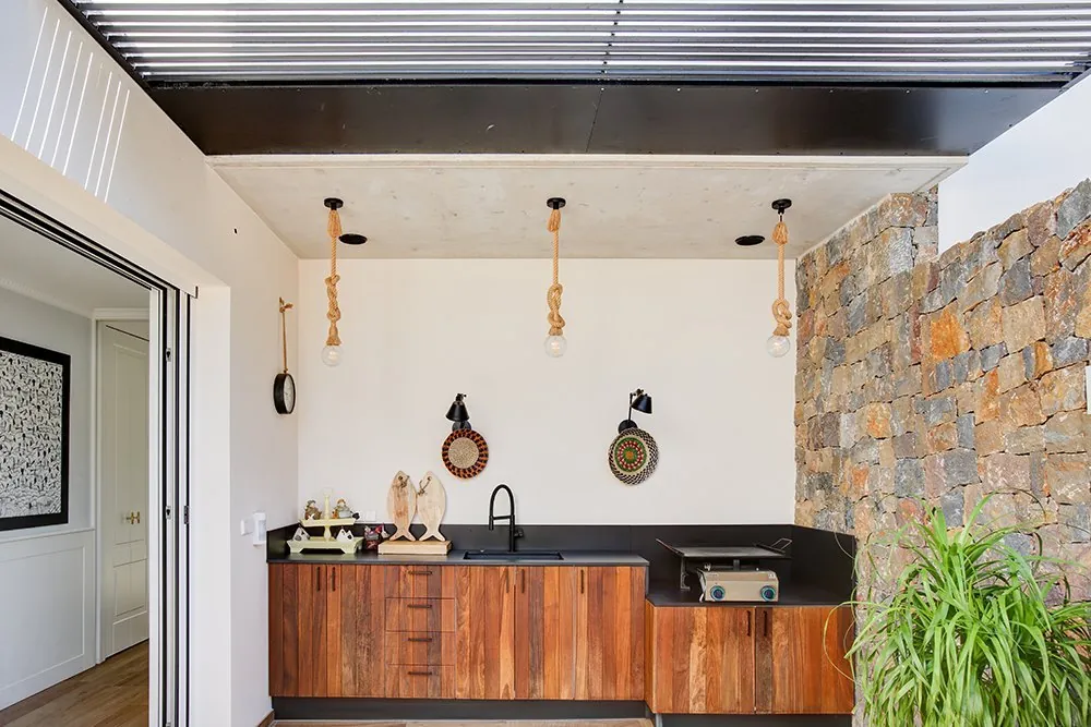 Villa moderna construida por Vives Pons Homes