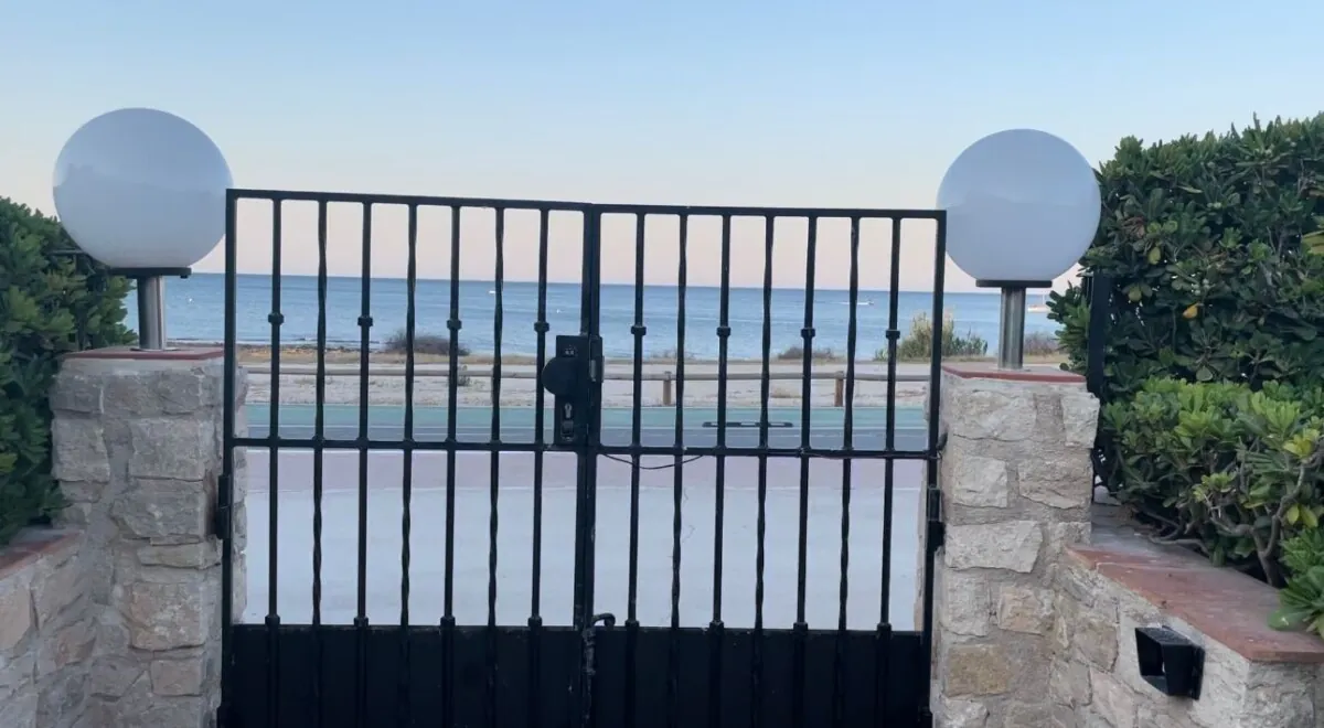 Venta. Casa de pueblo en Jávea