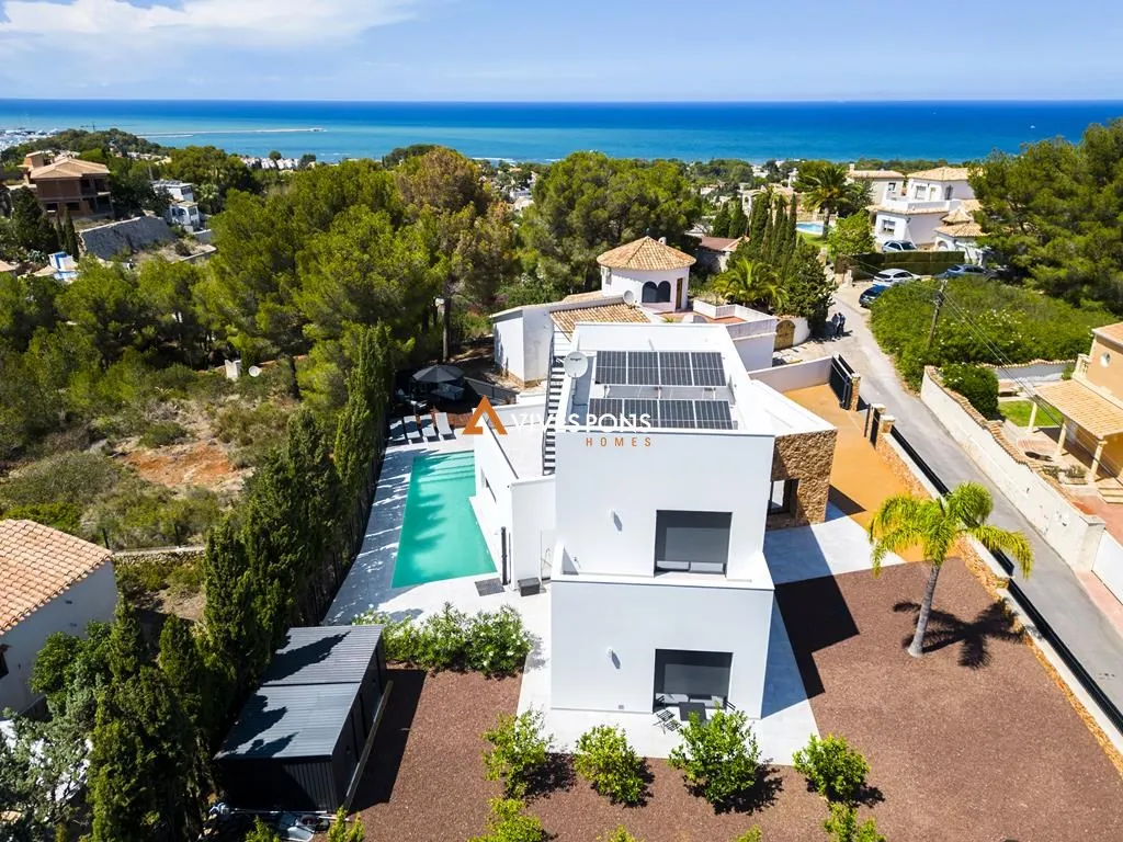 Villa moderna a solo 2,5 km de la Marineta Cassiana, Dénia
