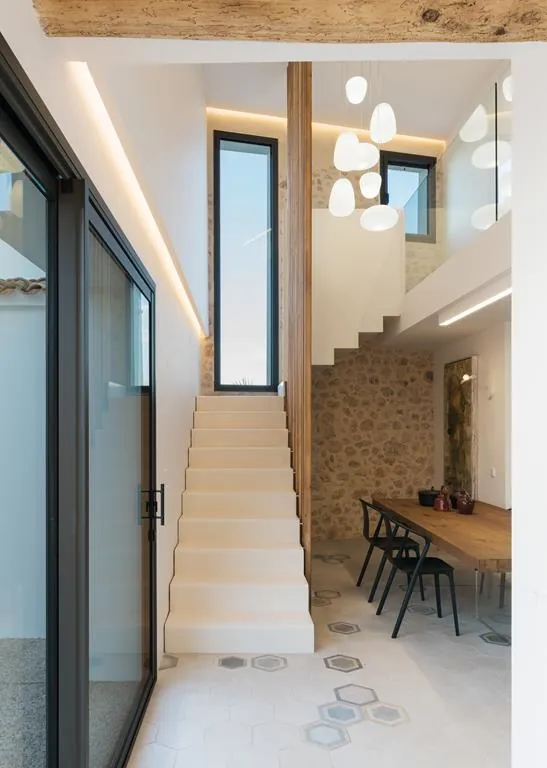 Finca completely renovated by Vives Pons in Xeresa