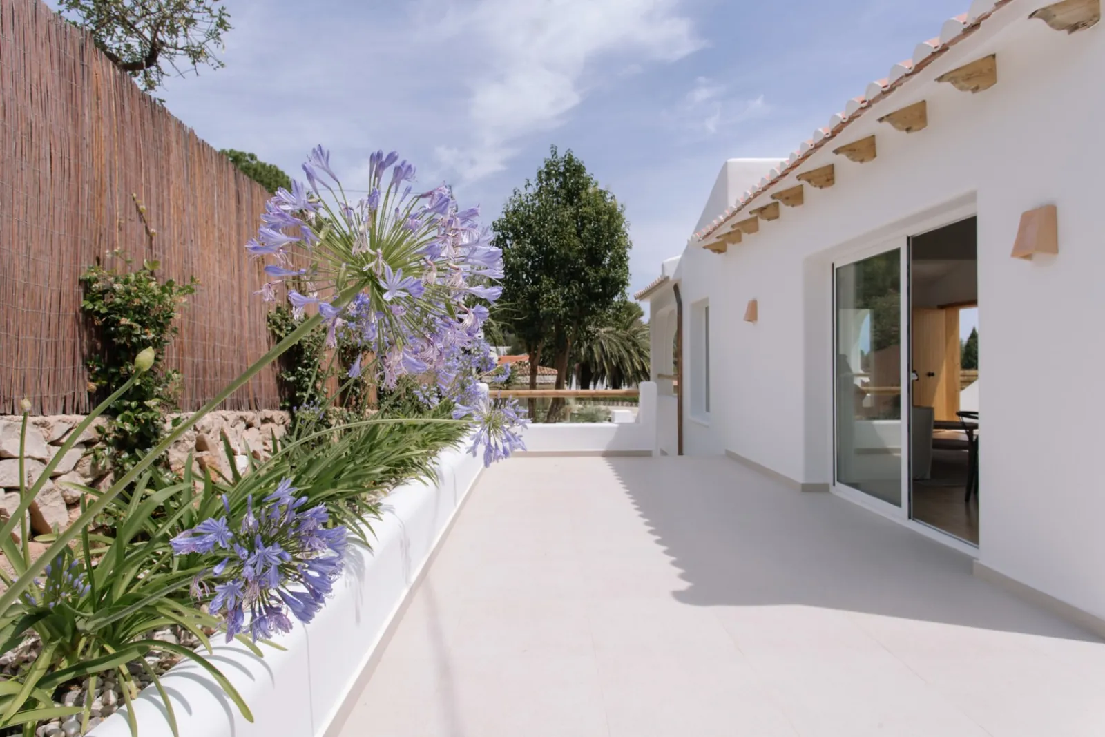 Villa con apartamento independiente, reforma integral, a 1,5 km de la Marineta Cassiana, Dénia