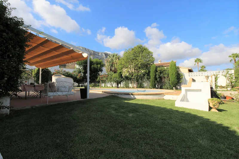 Villa con mucho estilo y vistas al Montgó, Dénia