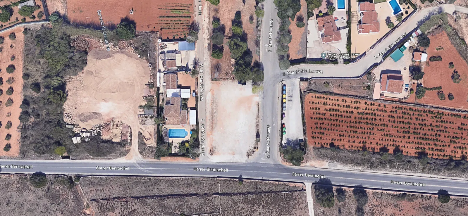 Excelente Parcela Comercial a al Venta en Carretera de Benitachel - Javea