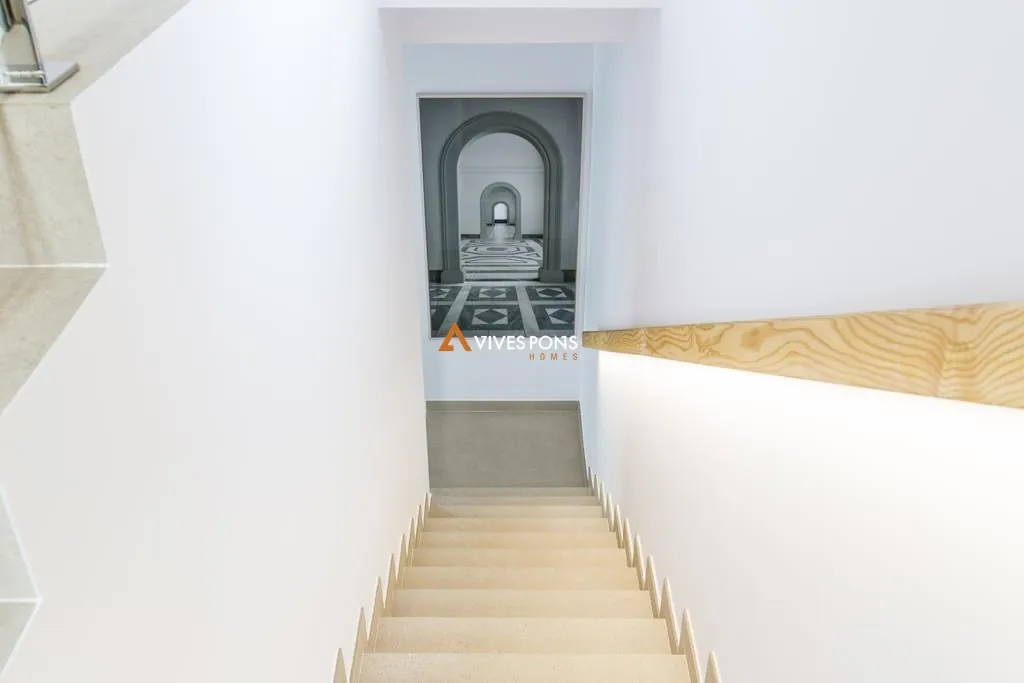 Modern villa with views in Dénia