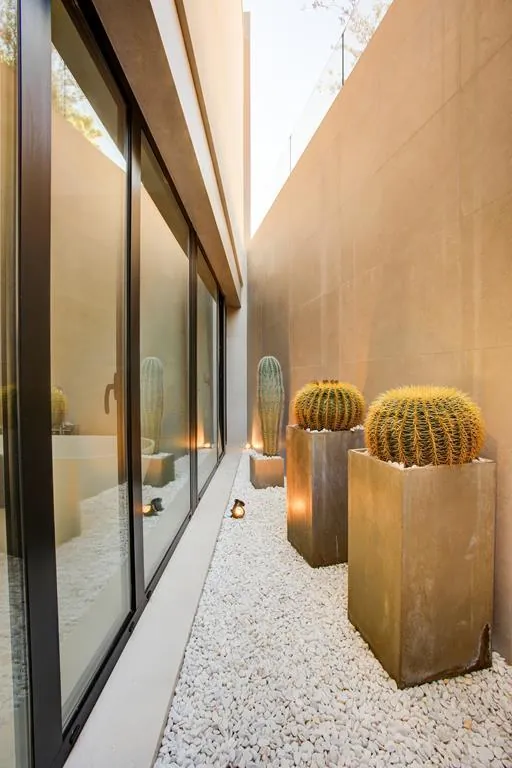 Newly built modern villa in Dénia