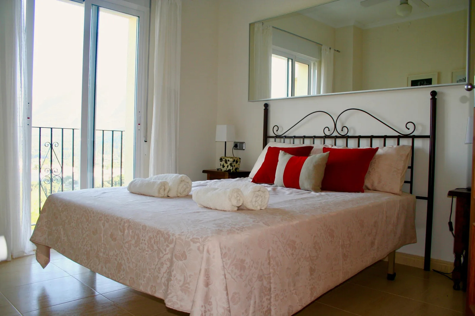 Villa en perfecto estado y con preciosas vistas al valle de Jalón, en Parcent