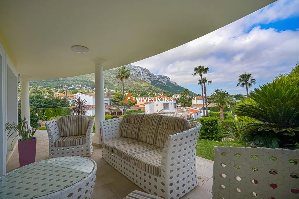 Villa con vistas al mar en Dénia