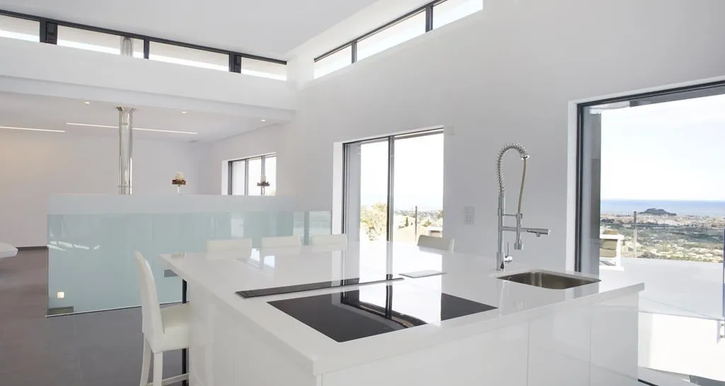 Moderne villa gebouwd door Vives Pons met uitzicht op zee in Dénia