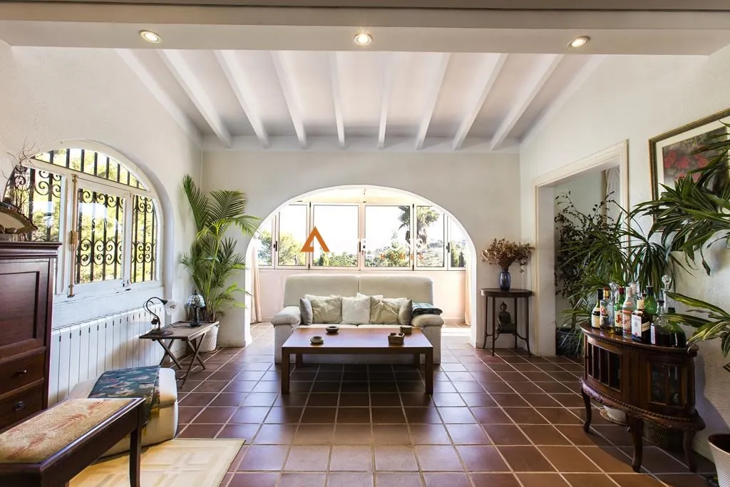 Villa a 1,5 km de Las Rotas, Dénia