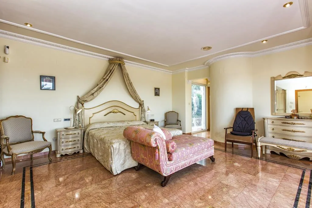Villa con vistas al mar y al castillo, Dénia