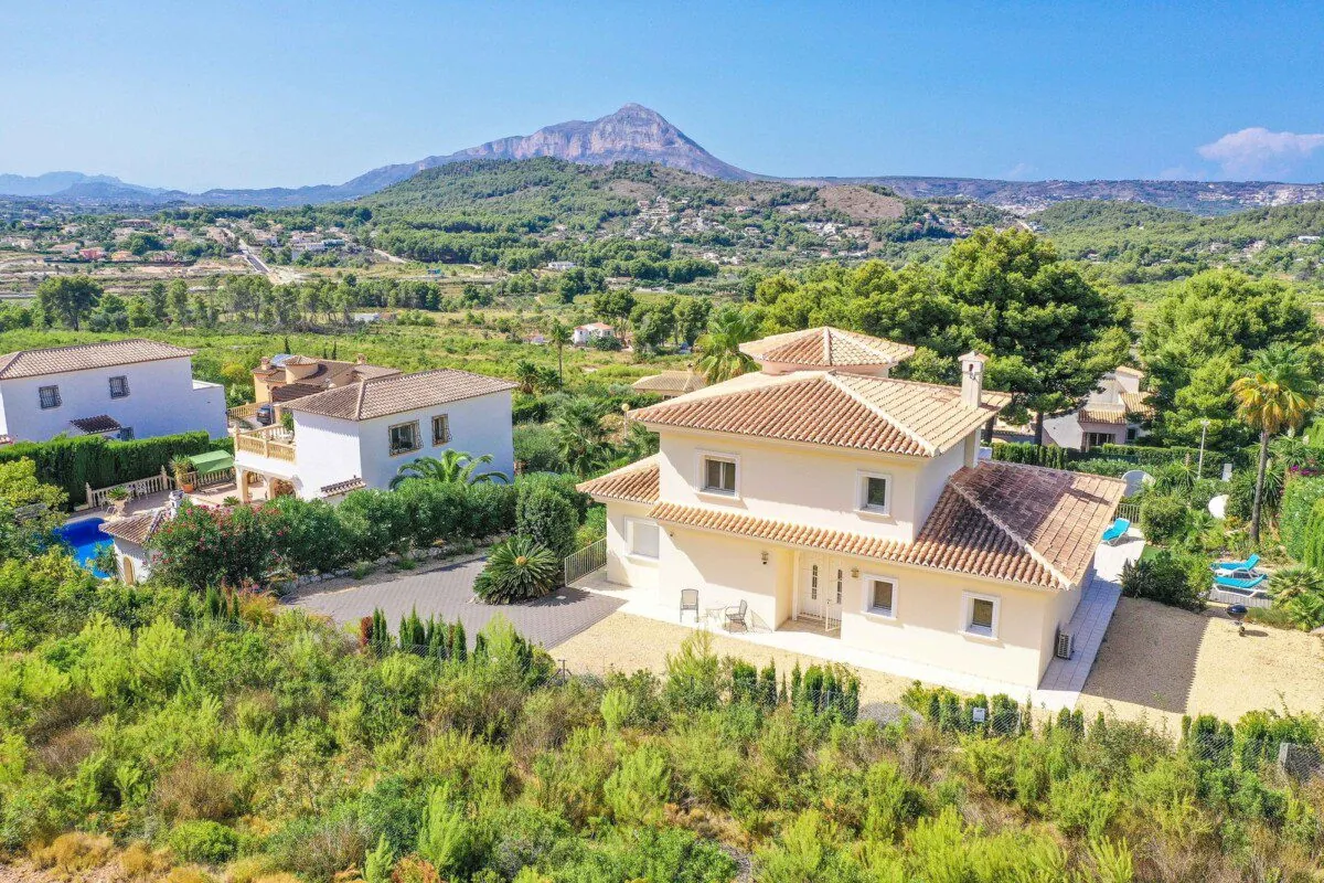 Venta. Chalet/Villa en Jávea
