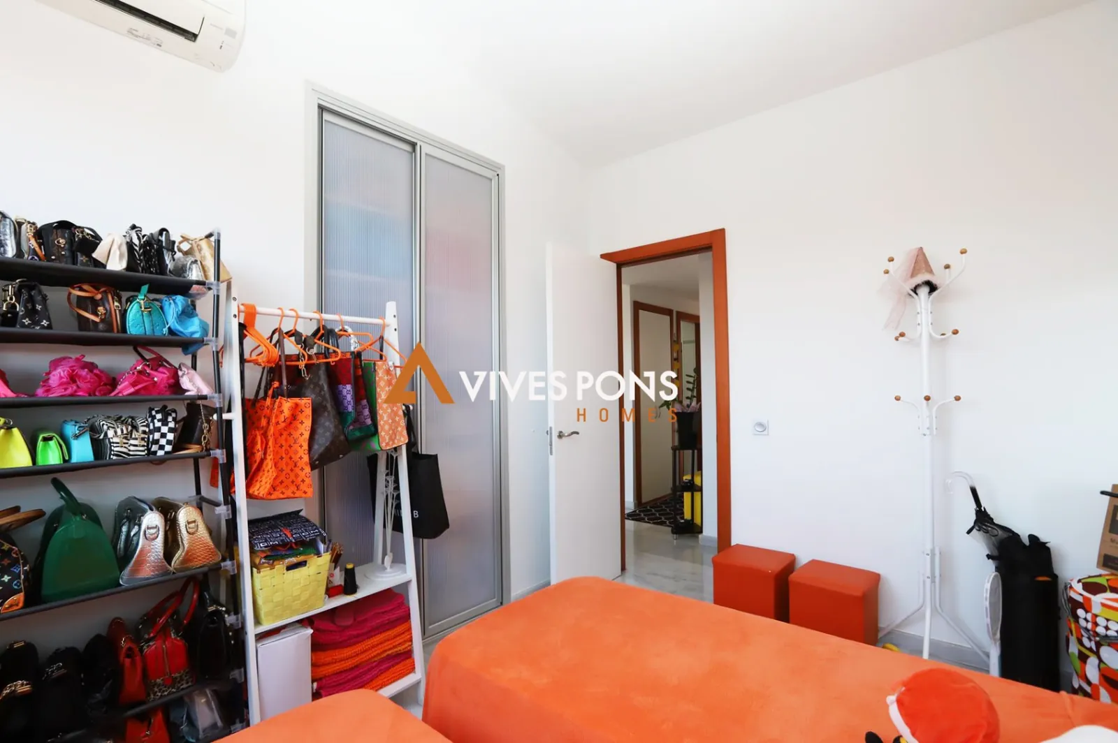 Penthouse avec vue sur la mer et la montagne