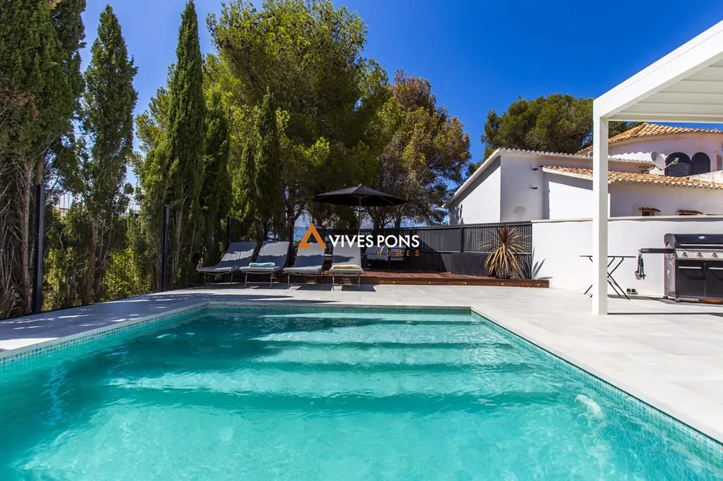 Villa moderna a solo 2,5 km de la Marineta Cassiana, Dénia