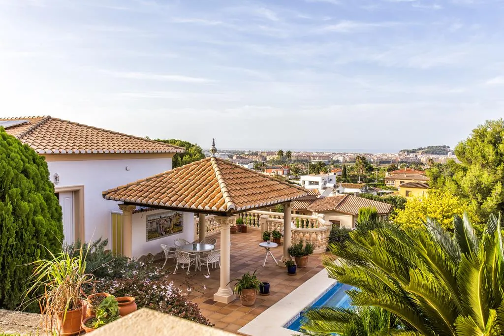 Villa con vistas al mar y al castillo, Dénia